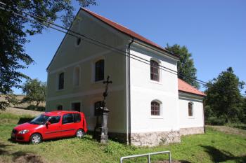 Kaple od jihozápadu ( © Ivan Grisa 07/2011)