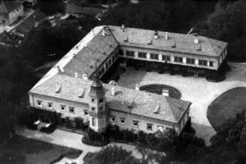 Dymokurský zámek 30. léta (Tomáš Czernin)