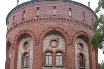 Věžový vodojem od severu ( © Ivan Grisa 07/2011)