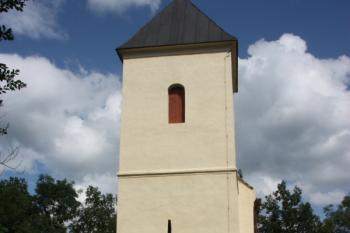 Kostel od západu ( © Ivan Grisa 07/2011)
