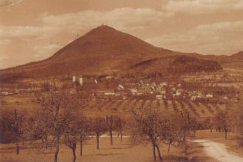 Bezděz - Historická pohlednice neznámeho autora a data - soukromá sbírka IvoR (© anonym)