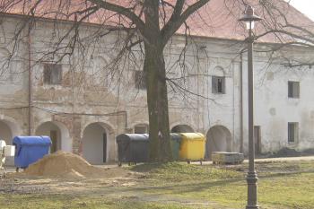 zámek v Okříškách (© Bohuslav Buďa, 02/2008)