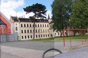  (© Ivo Rozehnal, 07/2011)