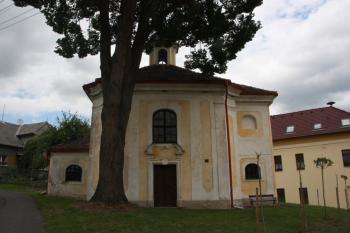 Kaple od západu ( © Ivan Grisa 07/2011)