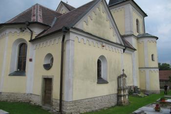 kostel od severozápadu (© rodo chrozit, 07/2011)