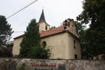 Kostel od jihovýchodu ( © Ivan Grisa 08/2011)