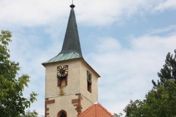 Kostel od západu ( © Ivan Grisa 08/2011)