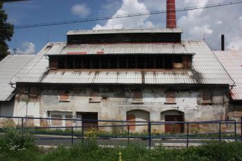 Huť František: hlavní budova od jihu ( © Ivan Grisa 08/2011)