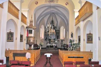 Kostel sv. Šimona a Judy v Bystřici u Benešova ( © Pavel Vítek 06/2011)