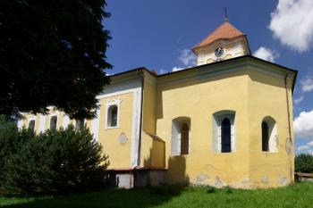 kostel od jihovýchodu (© Pavel Zany Komárek 17. 6. 2009)