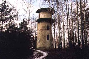Rozhledna na Neštětické hoře (2002© Vlky, Jirka Čížek)