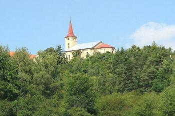 Kostel sv. Václava ve Strážišti ( © Pavel Vítek 05/2011)