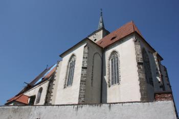Kostel od jihovýchodu ( © Ivan Grisa 08/2011)