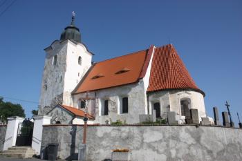 Kostel od jihovýchodu ( © Ivan Grisa 08/2011)