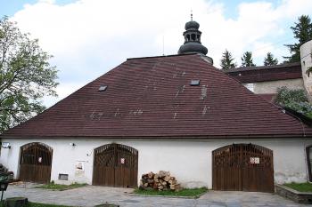 Zámecká kočárovna ( © Ivan Grisa 05/2009)