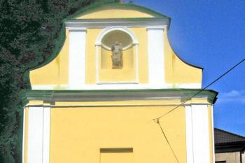 Pohřební kaple rodiny Pöttingů v Habrech ( © Pavel Vítek 08/2011)