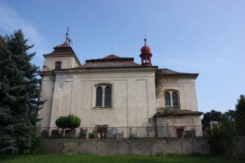 Kostel od jihu ( © Ivan Grisa 09/2011)