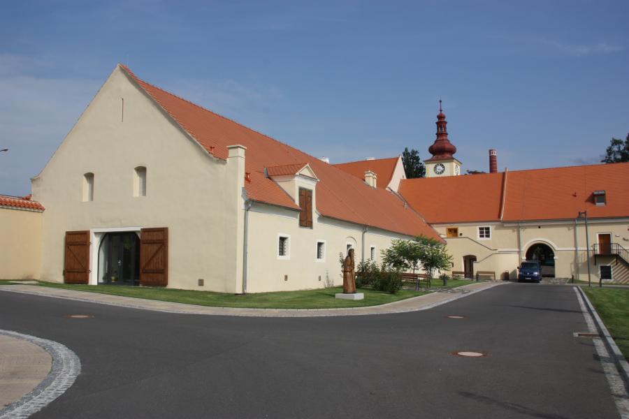 Dobrovická muzea