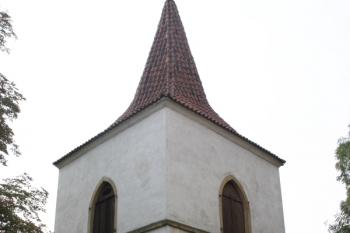 Zvonice od severovýchodu ( © Ivan Grisa 09/2011)