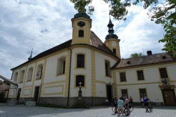 Děkanský kostel Nejsvětější Trojice (© František Kinař, 08/2014)