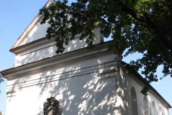 Kostel od jihozápadu ( © Ivan Grisa 09/2011)