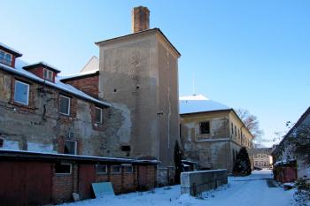  (© Rodochrozit        , 12/2012)