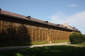 Východní stěna skleníku, vpravo dům zahradníka ( © Ivan Grisa 09/2011)
