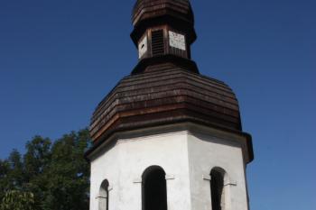 Zvonice od jihovýchodu ( © Ivan Grisa 09/2011)