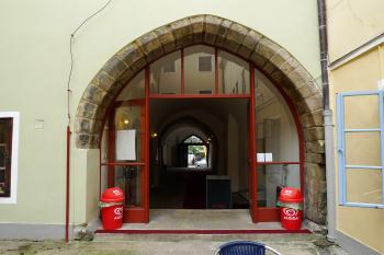  (© Karel Husák, 09/2011)