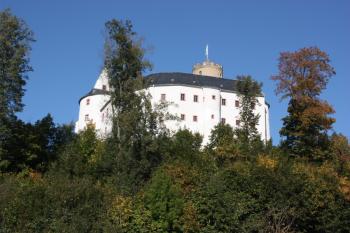 Hrad od jihu z údolí Zschopau ( © Ivan Grisa 10/2011)
