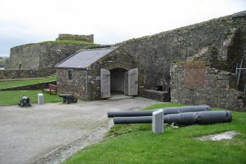 Budovy pevnosti (© Radek Lalák, 05/2009)