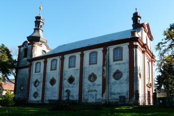 kostel od severozápadu (© Jaroslav Valečka, 10/2011)
