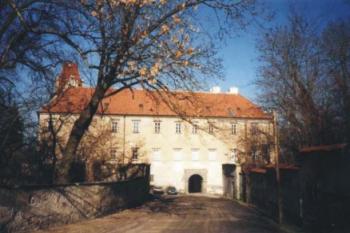 pohled zepředu (©2001)