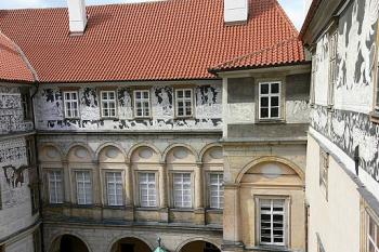 Západní křídlo, pohled vnitřní ( © Petr Turyna 04/2006)