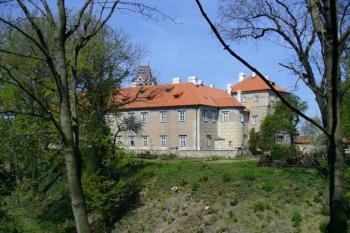 Brandýs nad Labem - pohled na jihovýchodní nároží (© Pavel Jarý,  22.04.2007)
