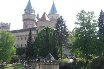  (© Nikolča, 04/2009)
