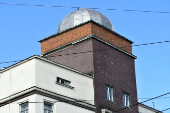 kupole staré hvězdárny ( © Jan P. Štěpánek 10/2011)