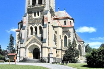 Kostel Nanebevzetí Panny Marie ve Vítkově ( © Pavel Vítek 06/2011)