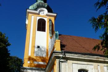 západní část kostela od jihu (© Jaroslav Valečka, 10/2011)