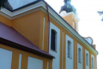 kostel od severovýchodu (© Jaroslav Valečka, 10/2011)
