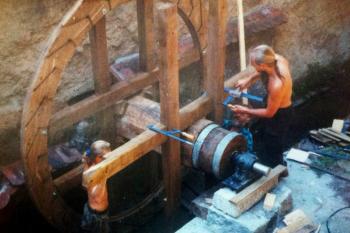 rekonstrukce vodního kola, r. 2005 (© archiv J. Zábrodský, r. 2005)