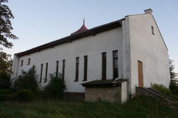 kostel od severozápadu (© Jaroslav Valečka, 10/2011)