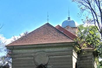 Kostel Povýšení sv. Kříže v Kunraticích u Cvikova ( © Pavel Vítek 05/2011)
