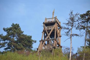 Rozhledna Obora v Zoo Praha ( © Jiří Čížek 11/2011)