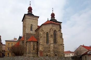 kostel od jihu (© Rodochrozit        , 04/2013)