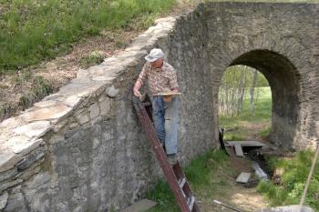 foto při opravě (© František Šrámek, 06/2012)