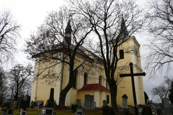 kostel od severovýchodu (© Jaroslav Valečka, 12/2011)