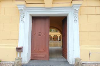 Portál čelního jižního křídla (© Dušan Dohňanský  08/2021)