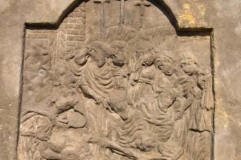 Relief Ukládání do hrobu na soklu ( © Ivan Grisa 05/2005)