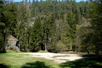  (© Lukáš Švábenický, 04/2011)